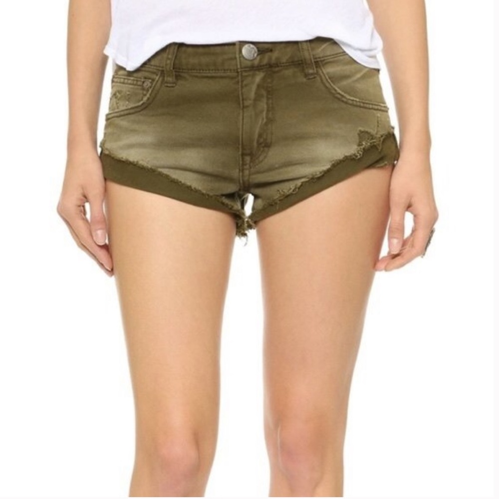 FREE PEOPLE Irreplaceable army green cutoff distressed denim shorts 24